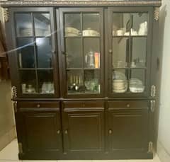 Showcase. . . Like New . . . very good condition