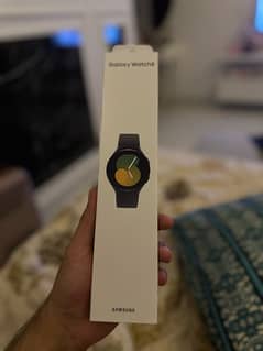 Samsung Galaxy Watch 5 New