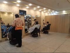 REQUIRED STAFF! for salon near UCP hot location