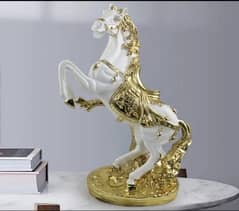 Golden Horse 3 Feet