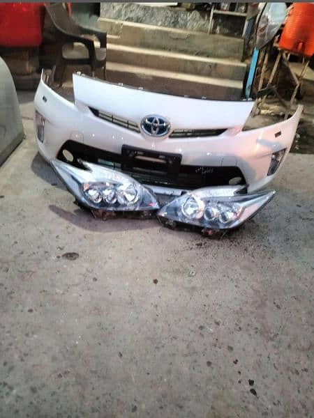 Toyota Prius 2012 Front Bumpers 1