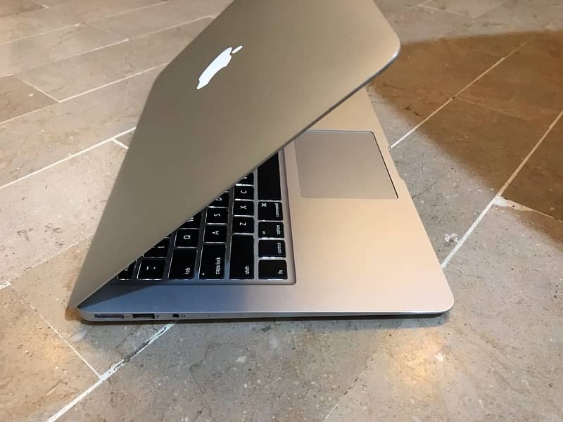 Apple Macbook Air 2017 3