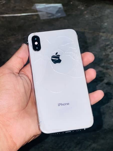 iPhone Xs 6