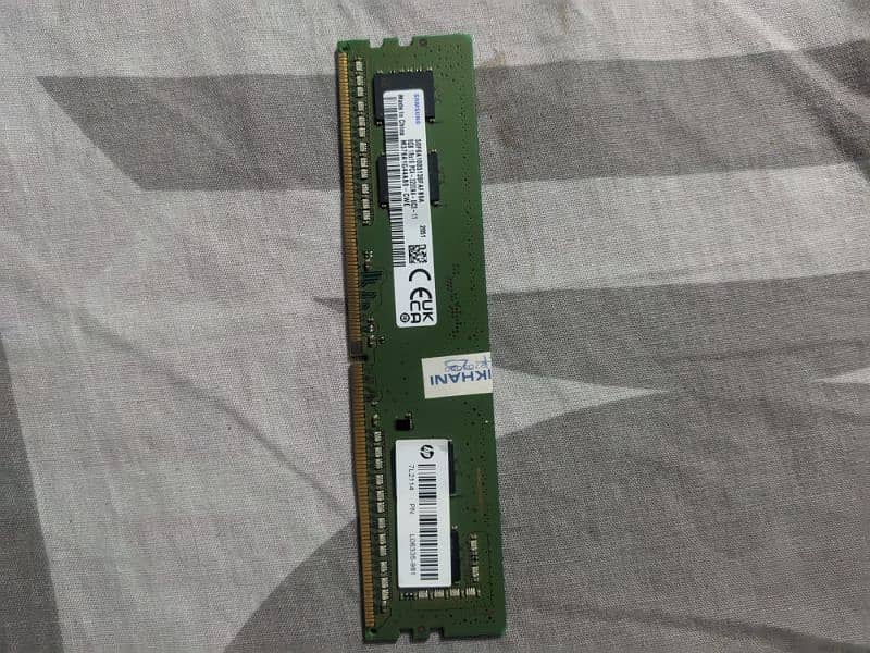 SAMSUNG 8GB 3200Mhz DDR4 COMPUTER RAM STICK. Negotiable 0