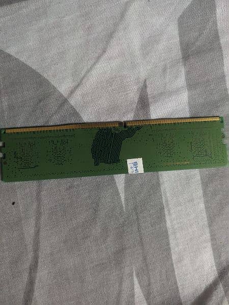 SAMSUNG 8GB 3200Mhz DDR4 COMPUTER RAM STICK. Negotiable 1