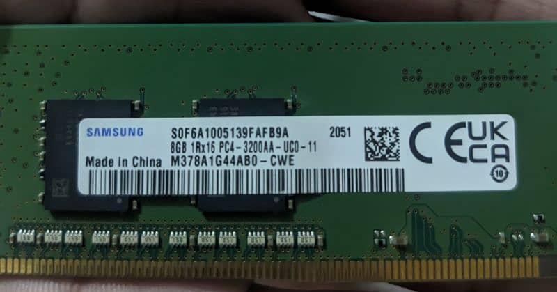 SAMSUNG 8GB 3200Mhz DDR4 COMPUTER RAM STICK. Negotiable 3