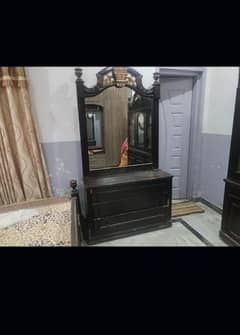 Dressing table in less price like free