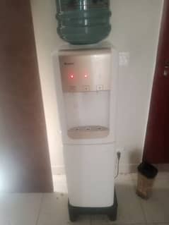 Gree water dispenser for sale in DHA phase7