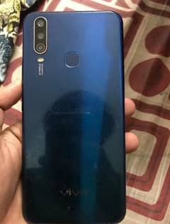 vivo y 15 good condition 10 by 10 glass Chang