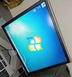 Dell LCD 17" A+ Conditions
