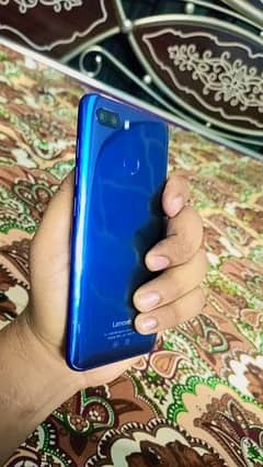 Lenovo K5 play 3GP and 32GB 10 by 9 condition