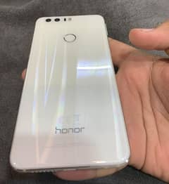 honor 8 4/64 all ok 10/10 with charger urgent