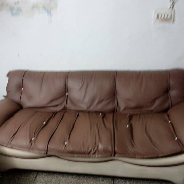 leather sofa set in good condition 1