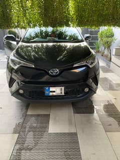 Toyota C-HR model 2021