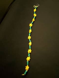 |Daisy Flower Bracelets|. (all colours available)