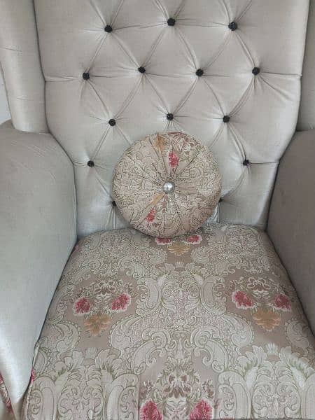 5 seater Sofa set with glass table 2