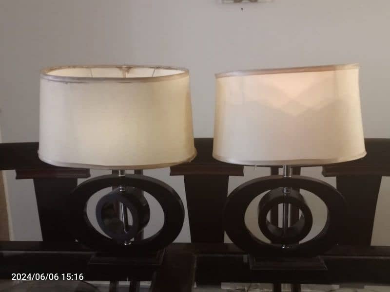 pair of Original Chenone brand lamps 2