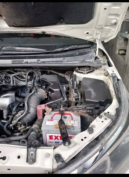 Toyota Corolla XLI 2018-19 lhr reg first owner first hand 13