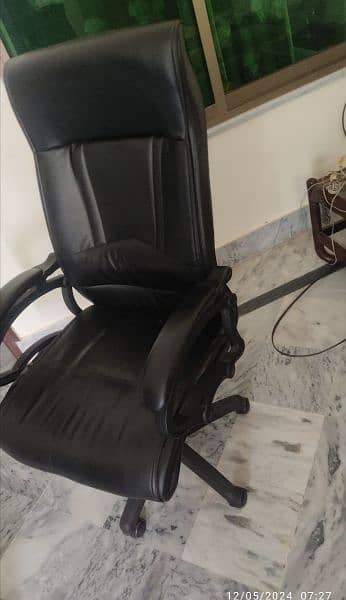 executive office boss chair high back 1