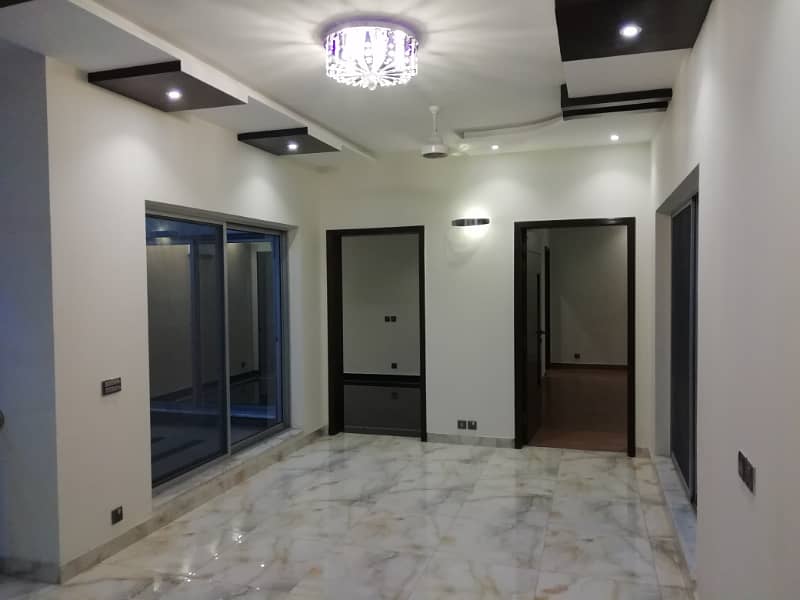 1kanal Super House For Sale dha Phase 1 18