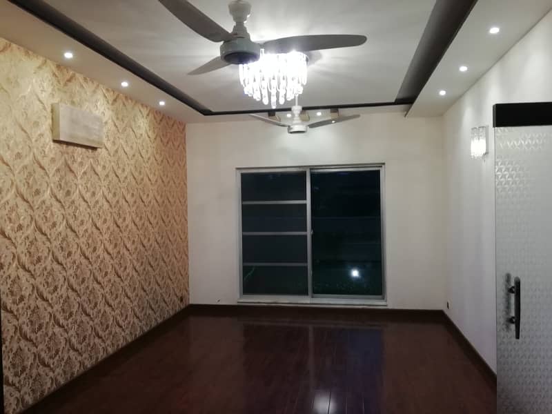1kanal Super House For Sale dha Phase 1 19