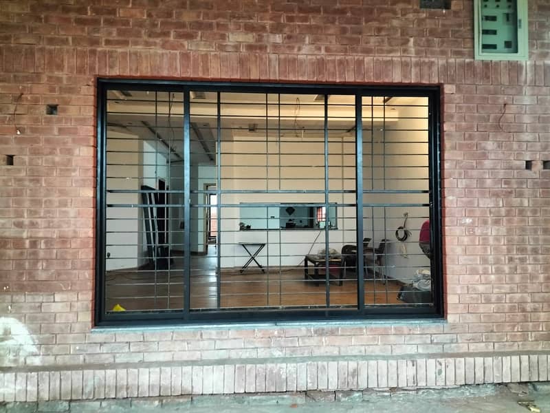Aluminium Windows/door & Glass Work Shower Cubical/Glass Office Cabin 1