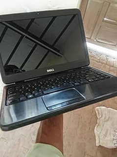Dell laptop for sale in Lodhran (battery not working)