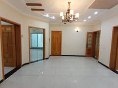 10 MARLA 3 BEDROOMS LIKE NEW AND IDEAL LOCATION EXCELLENT PORTION FOR RENT IN BAHRIA TOWN LAHORE