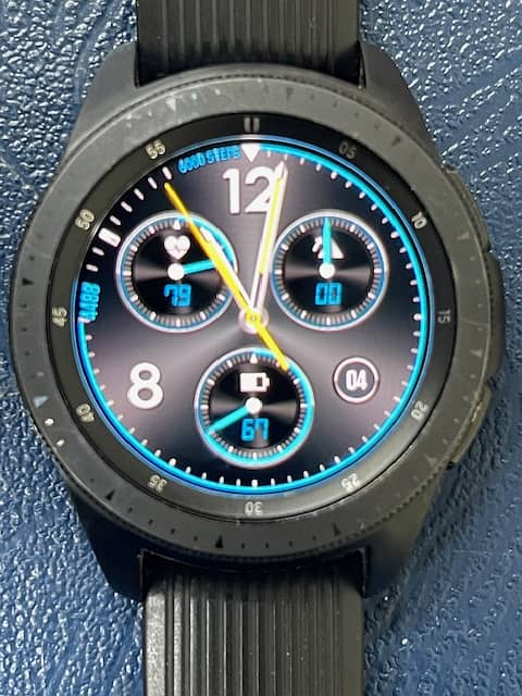 Samsung Galaxy Watch 4 (42 mm) , metal bezel Gear S4 (SM-R810) Wifi 5