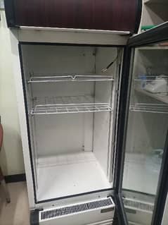 good condition mini commercial fridge for sale