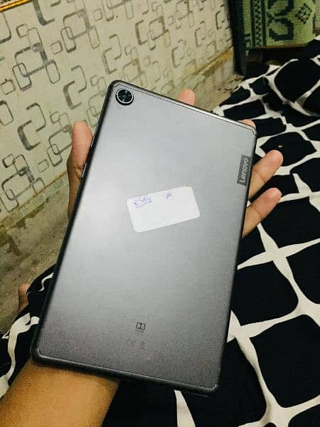 Lenovo m8 Tab urgent sale 2