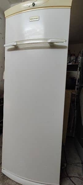 Westpoint fridge good condition 1