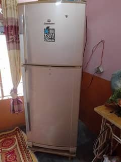 Dawlance fridge double door  is number pe rapta Karen 03172201822