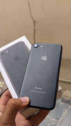 Iphone 7 128gb PTA proved  With Box (03444167733)