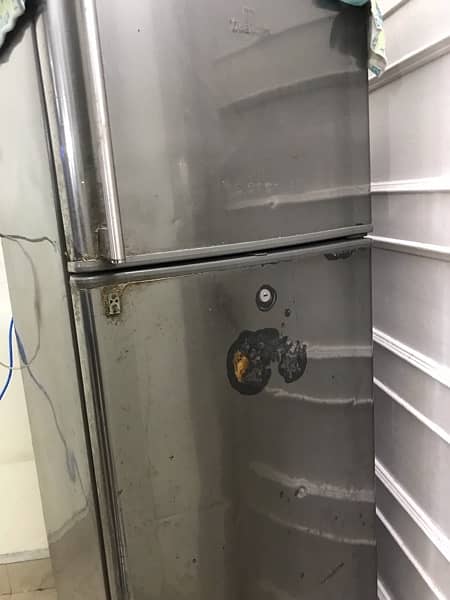 selling my Dawlance fridge and freezer 2