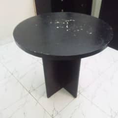 dining table Round shape