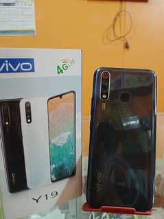 vivo y19 (8Gb/256Gb) Ram with box and charger