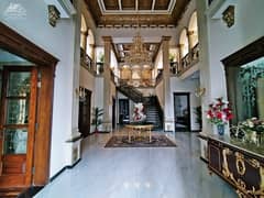 1 KANAL ROYAL DESIGN FULLY FURNISHED AND FULL BASEMENT BANGALOW FOR SALE IN LOW PRICE .