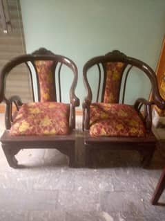 6 seter sofa chairs in good condition