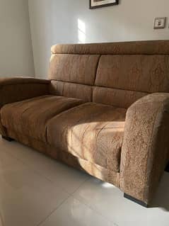 7 seater good condition heavy wood sofa set