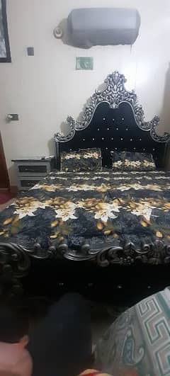 bed set new condition 1 bed 2 settable 1 dressing tabel 1 mattress