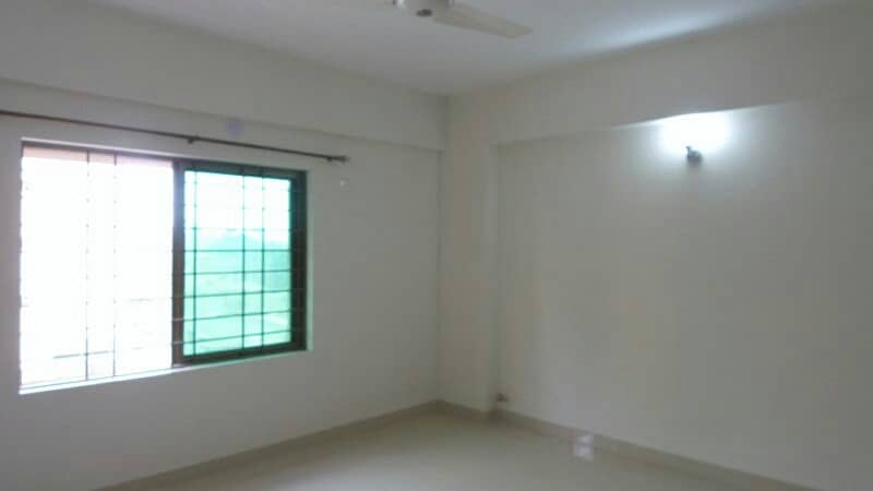 10 Marla 3 Bed Flat For Rent In Askari 11 Lahore 29