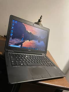 Dell laptop i5 5th gen ssd 8/10