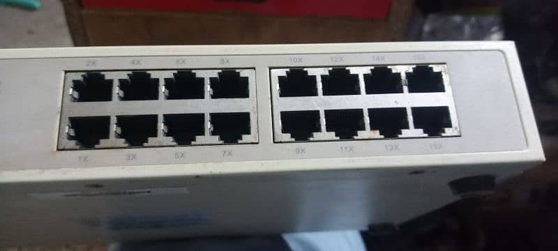 BayNet Networking box 16-P Nway switch 4