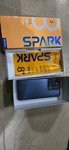 Tecno spark 8C