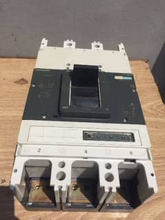 SIEMENS VL1250 1250A 220-690V CIRCUIT BREAKER IN EXCELLENT CONDITION