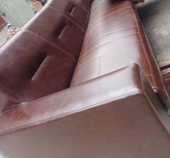 leather Sofa set for sale in very good condition