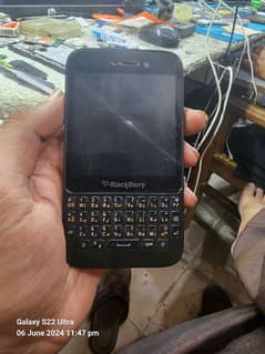 blackberry Q5