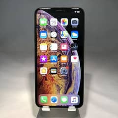iPhone Xs Max 512GB water pack
