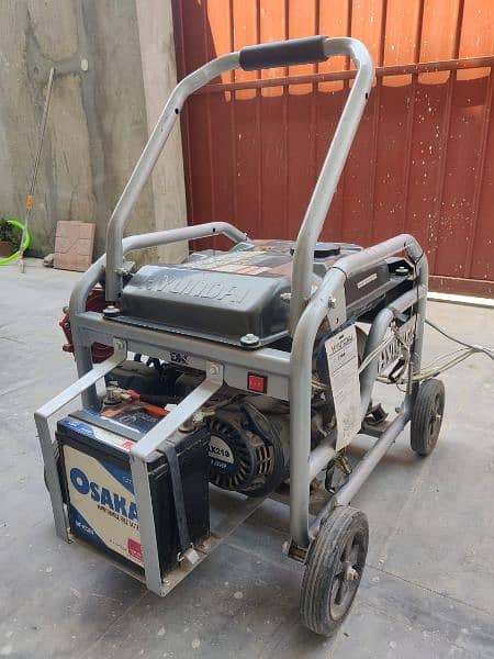 Hyundai Gasoline Generator 3 KW (HGS3500) 1